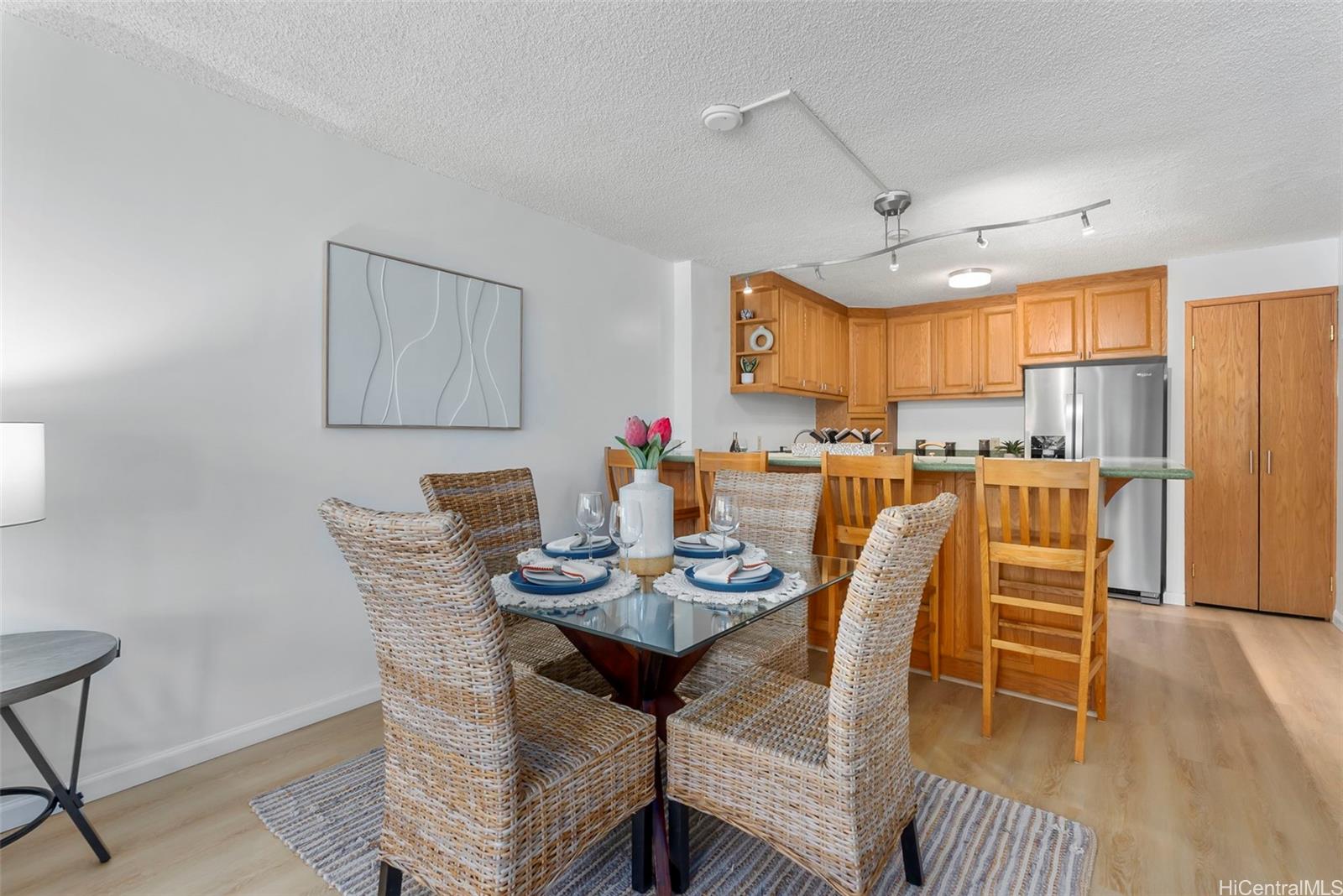 3138 Waialae Avenue 521