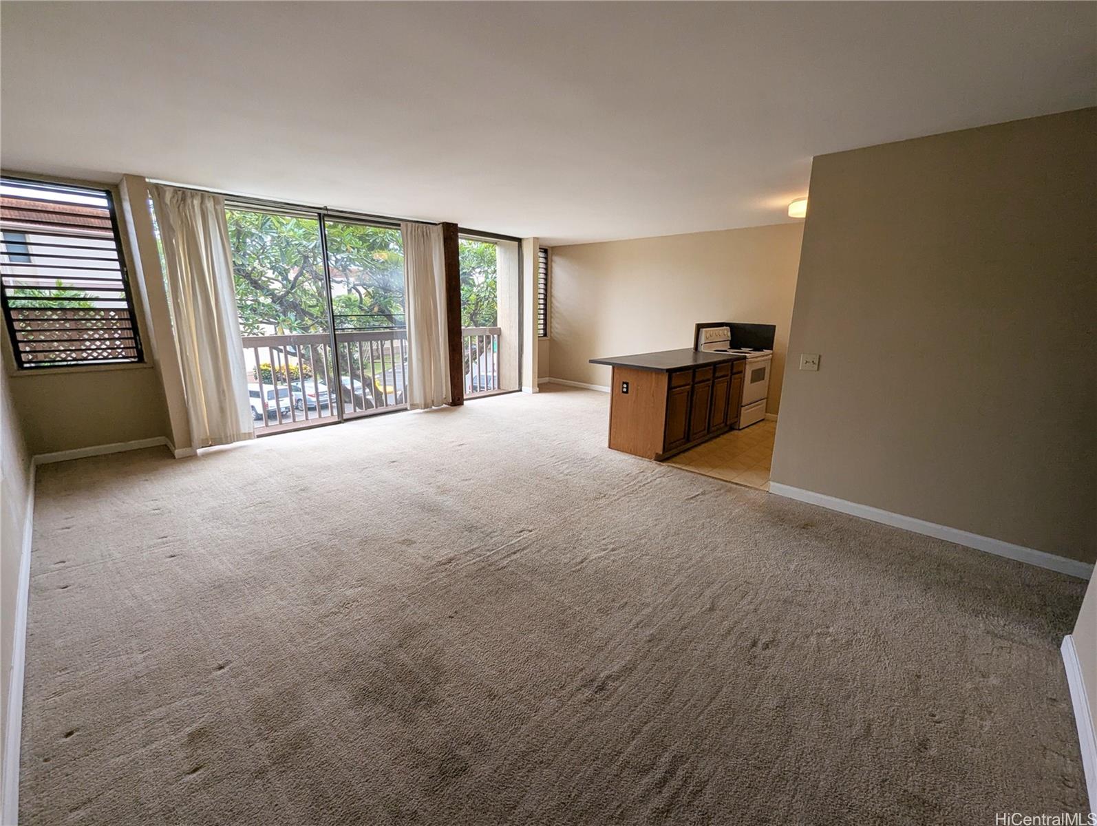 84-707 Kiana Place  Unit 106B