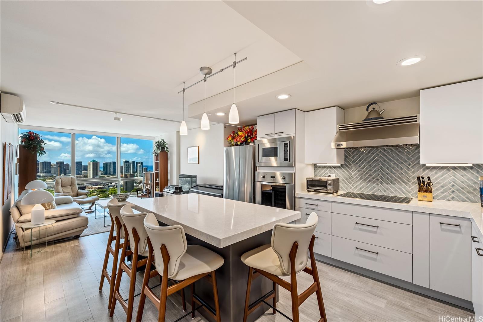 1200 Queen Emma Street 3610