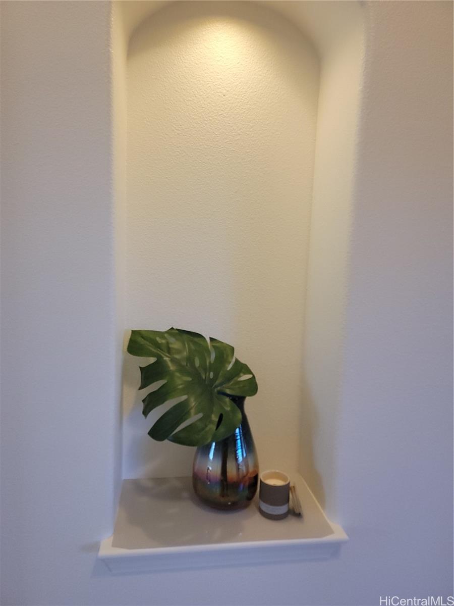 Photo 7 of 25