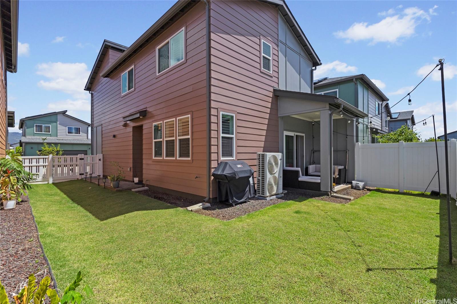 Photo 2 of 23