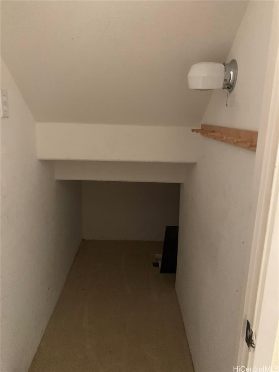 Photo 11 of 24