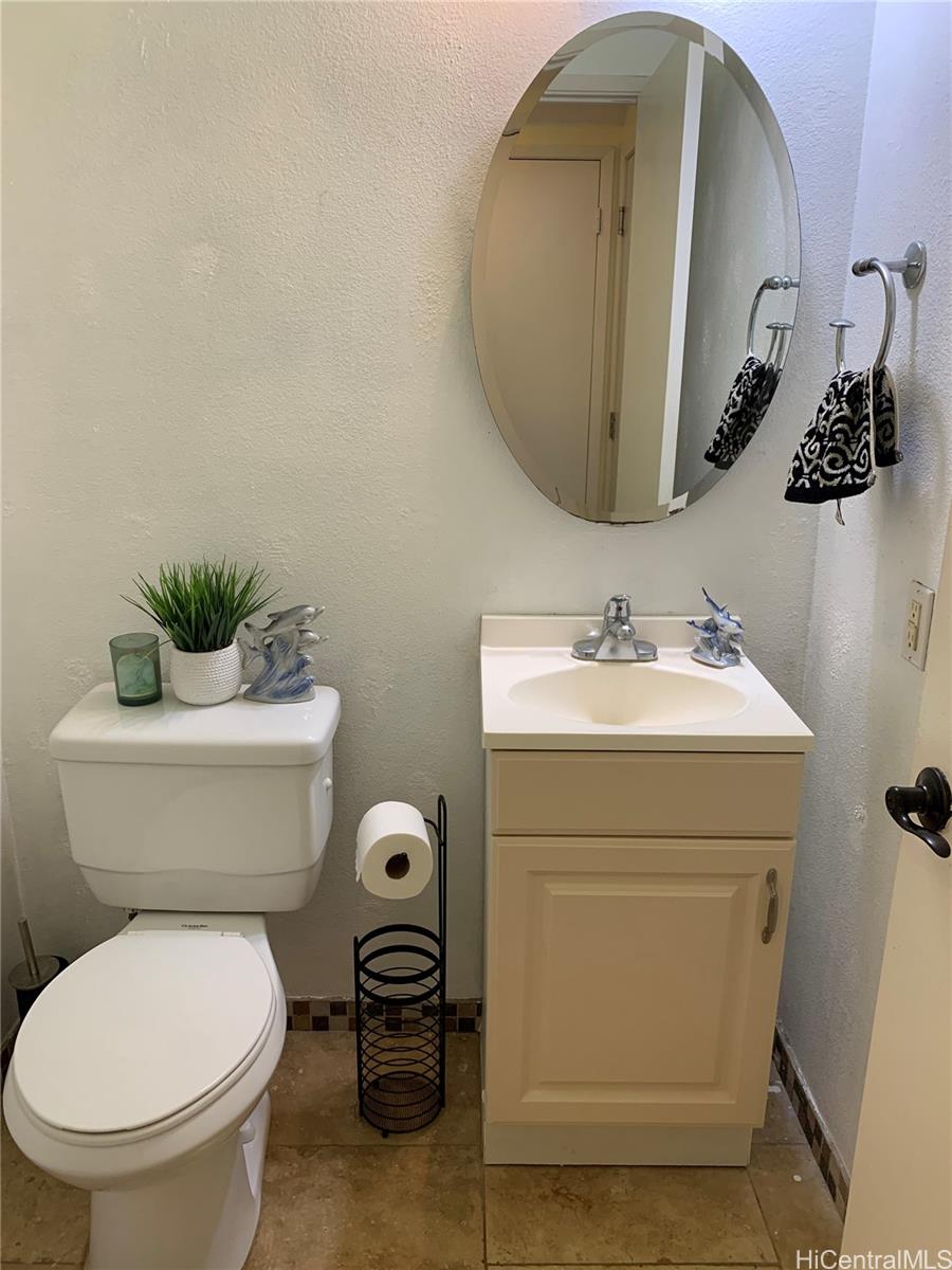Photo 18 of 24
