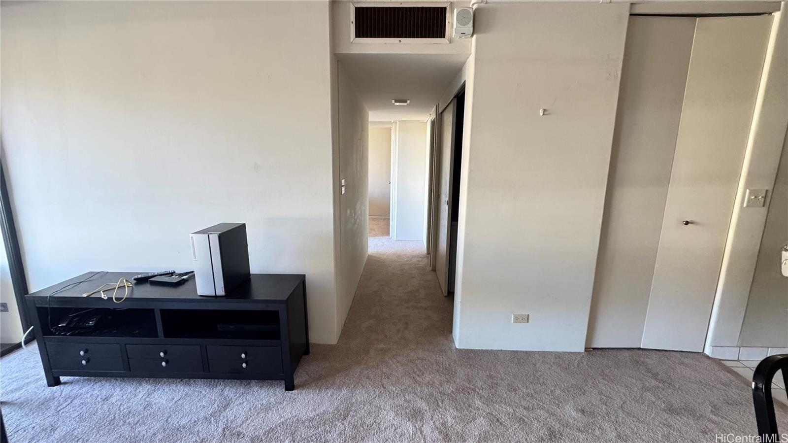 Photo 12 of 25