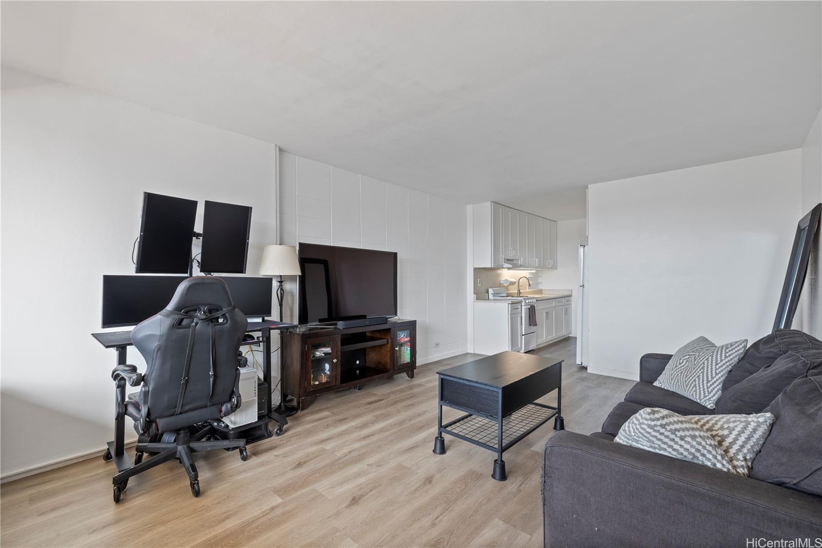 1710 Makiki Street  Unit 1005