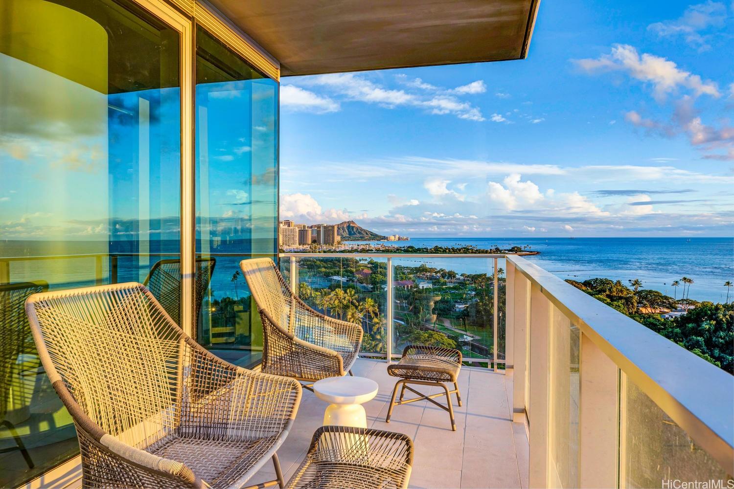 1118 Ala Moana Boulevard 1000