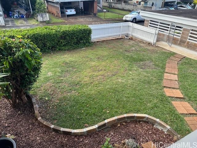 Photo 10 of 25
