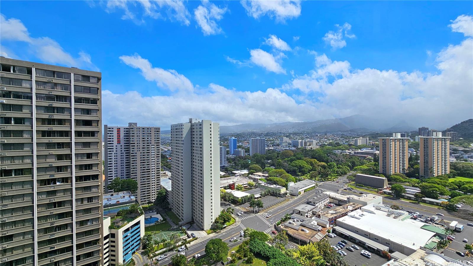 55 S Kukui Street  Unit D2701
