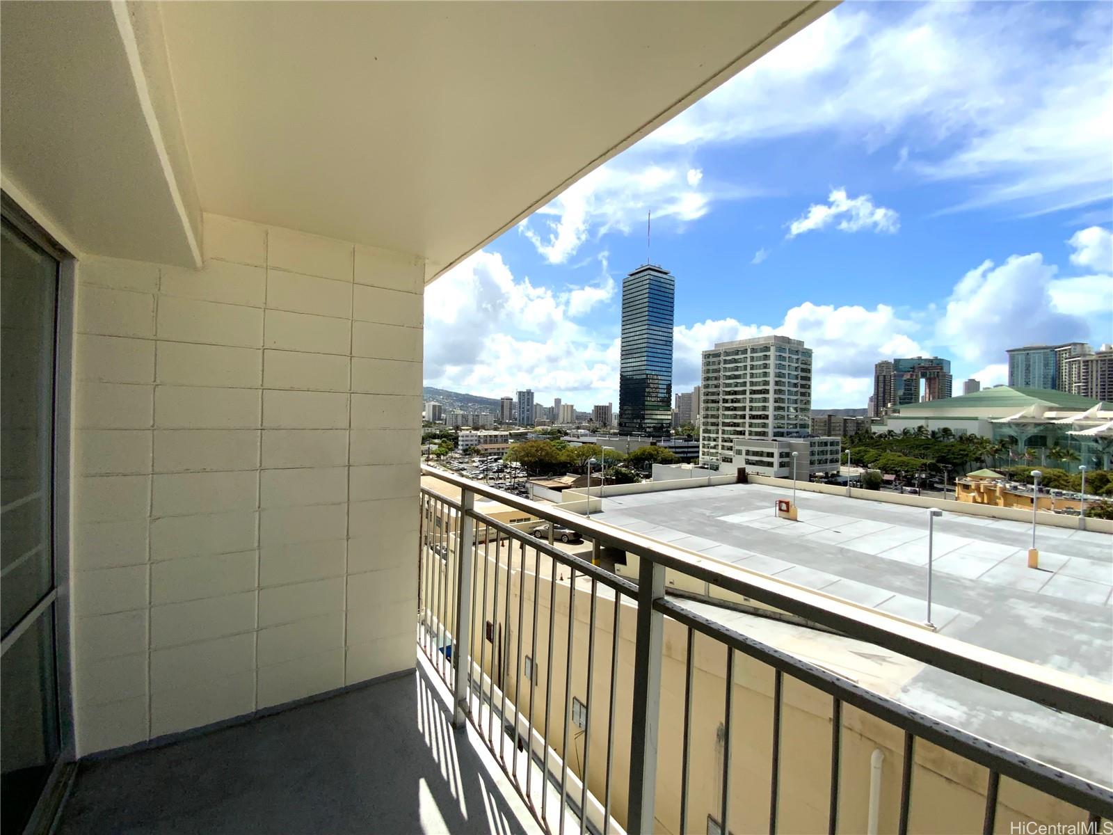 1655 Makaloa Street  Unit 911