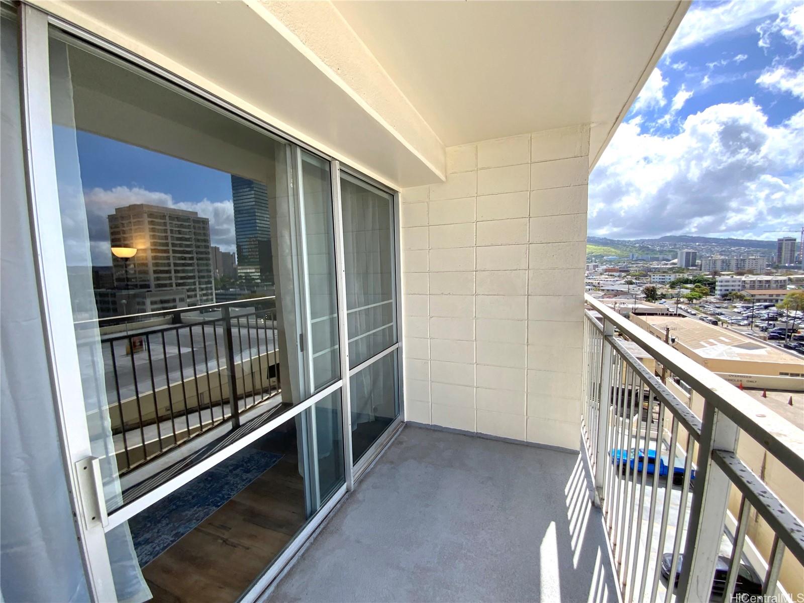 1655 Makaloa Street  Unit 911