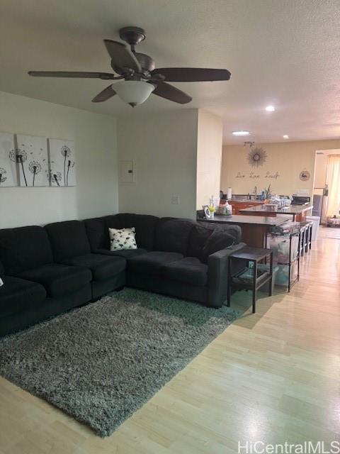Photo 4 of 21
