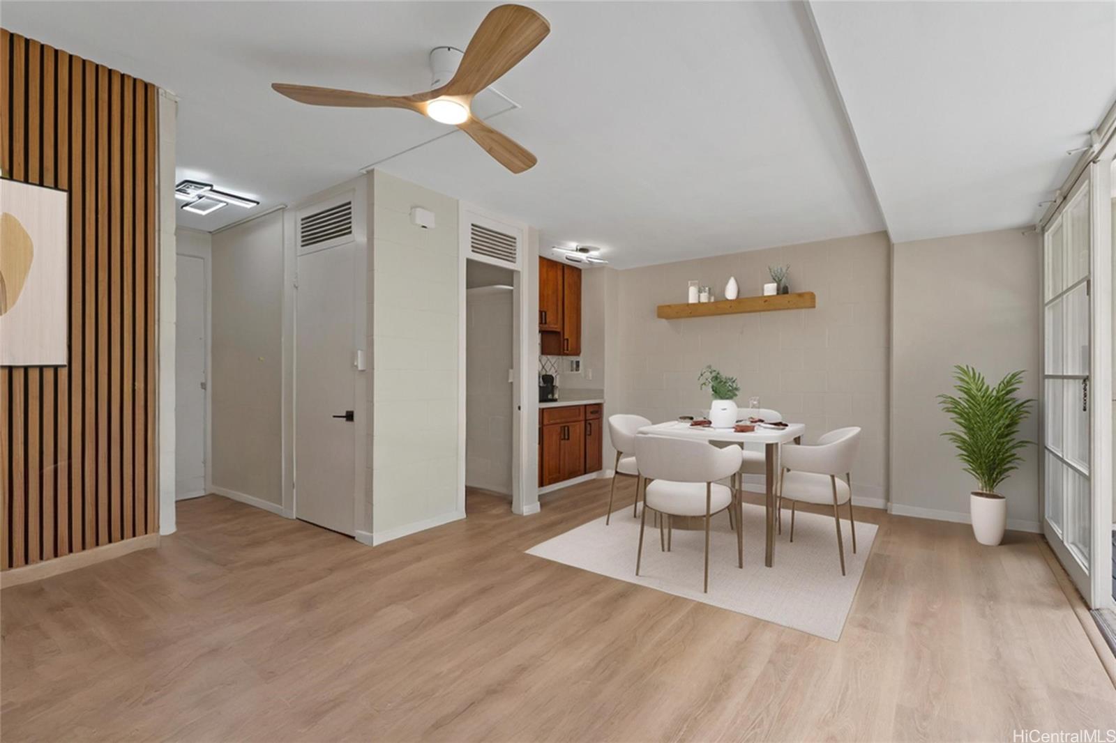 445 Kaiolu Street  Unit 401