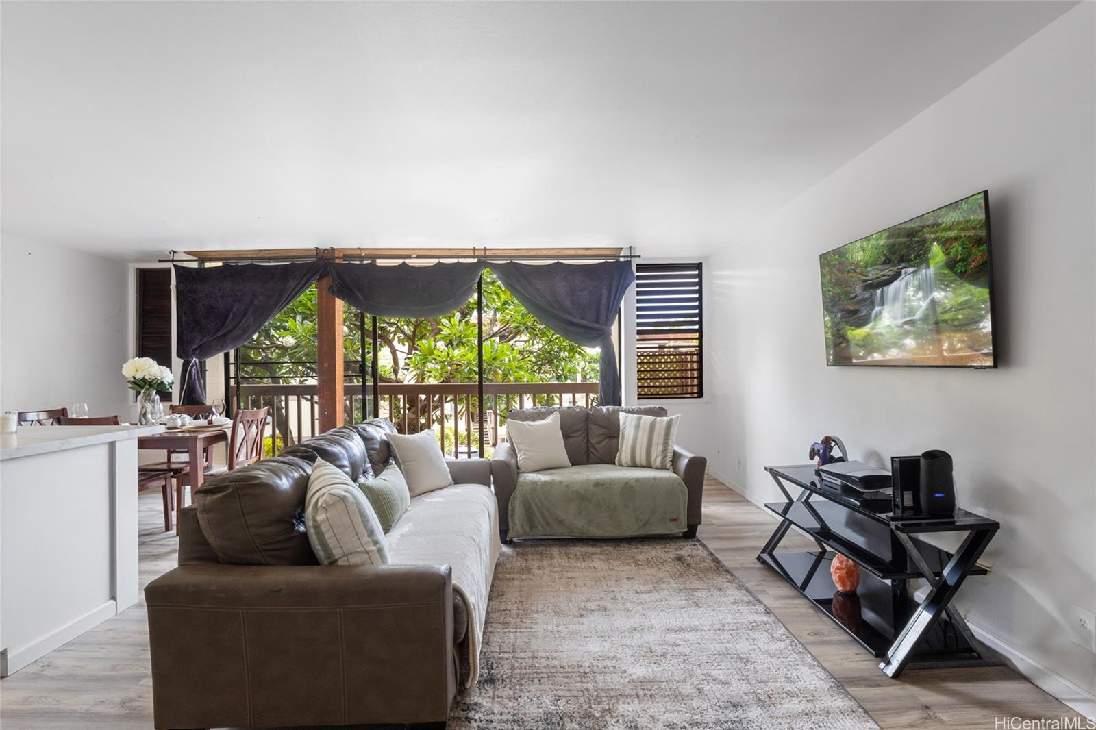 84-707 Kiana Place  Unit 107B