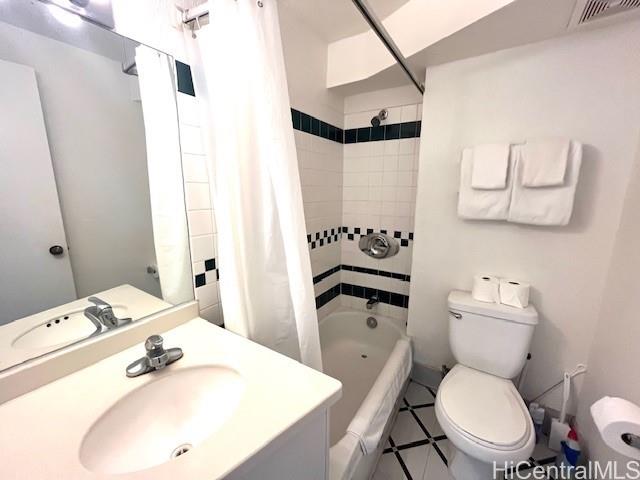 Photo 12 of 21