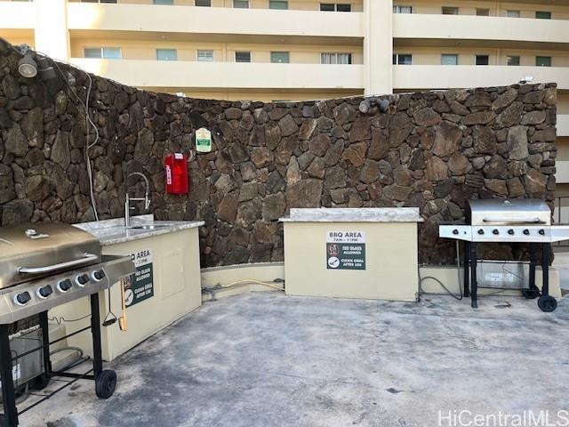 Photo 16 of 21