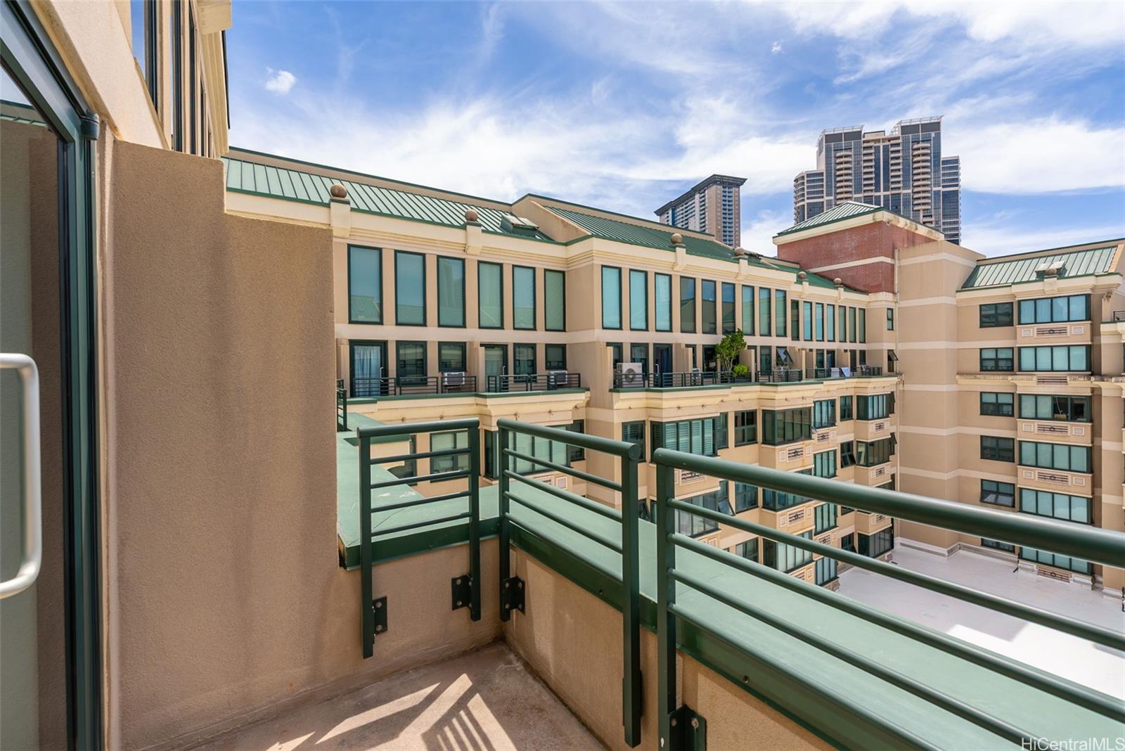 545 Queen Street  Unit 628