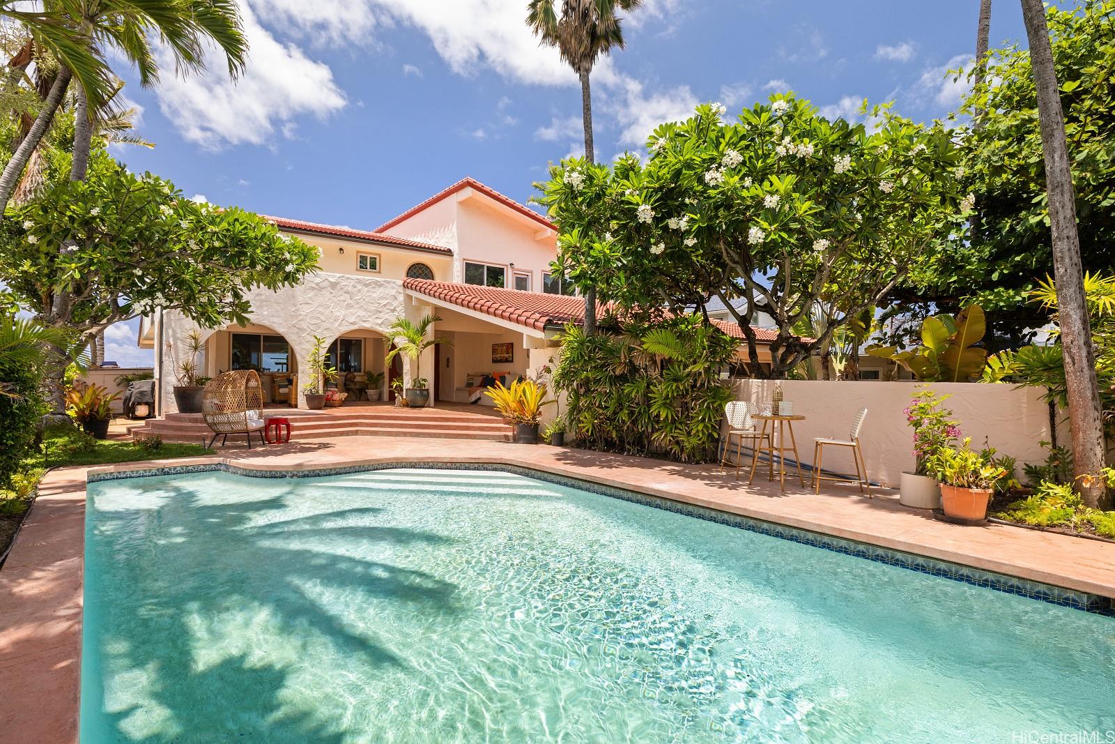 846 Mokulua Drive