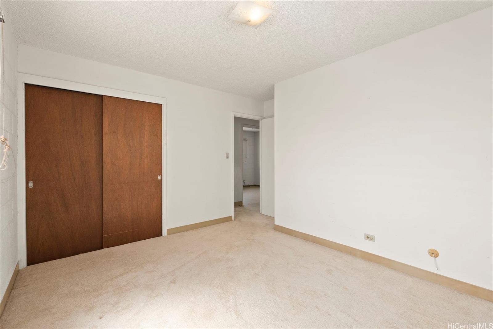 Photo 20 of 25