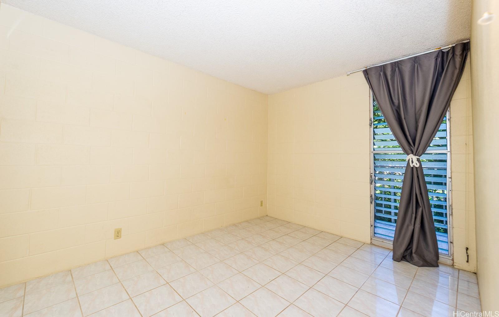 95-273 Waikalani Drive  Unit D402
