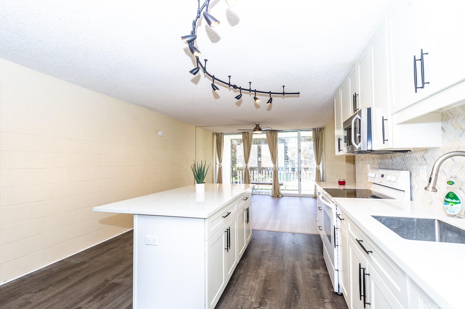 95-273 Waikalani Drive  Unit D402