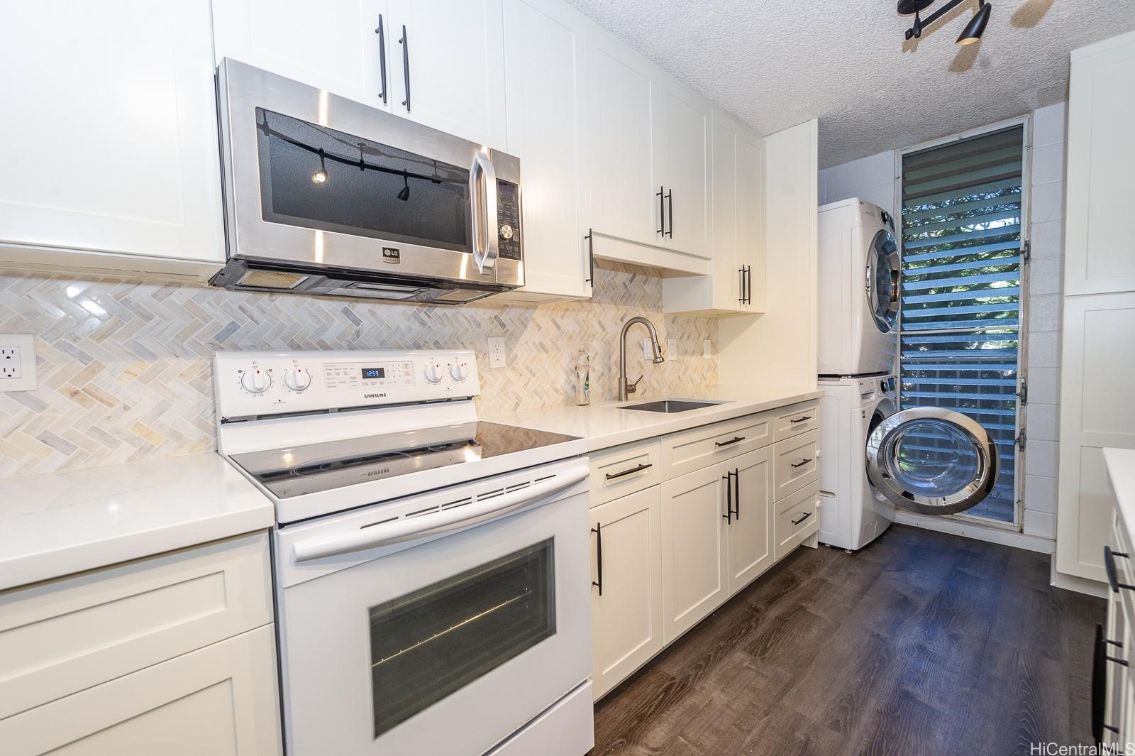 95-273 Waikalani Drive  Unit D402