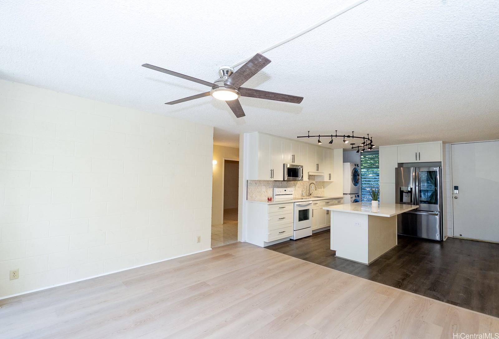 95-273 Waikalani Drive  Unit D402