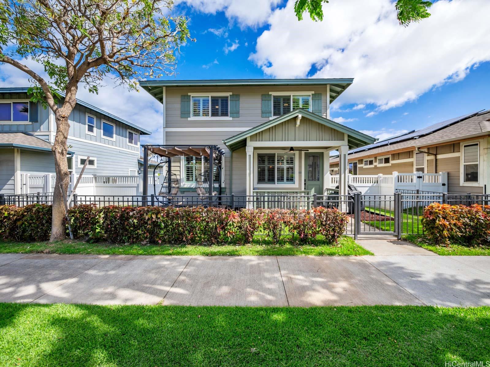 460 Kamaaha Avenue 9