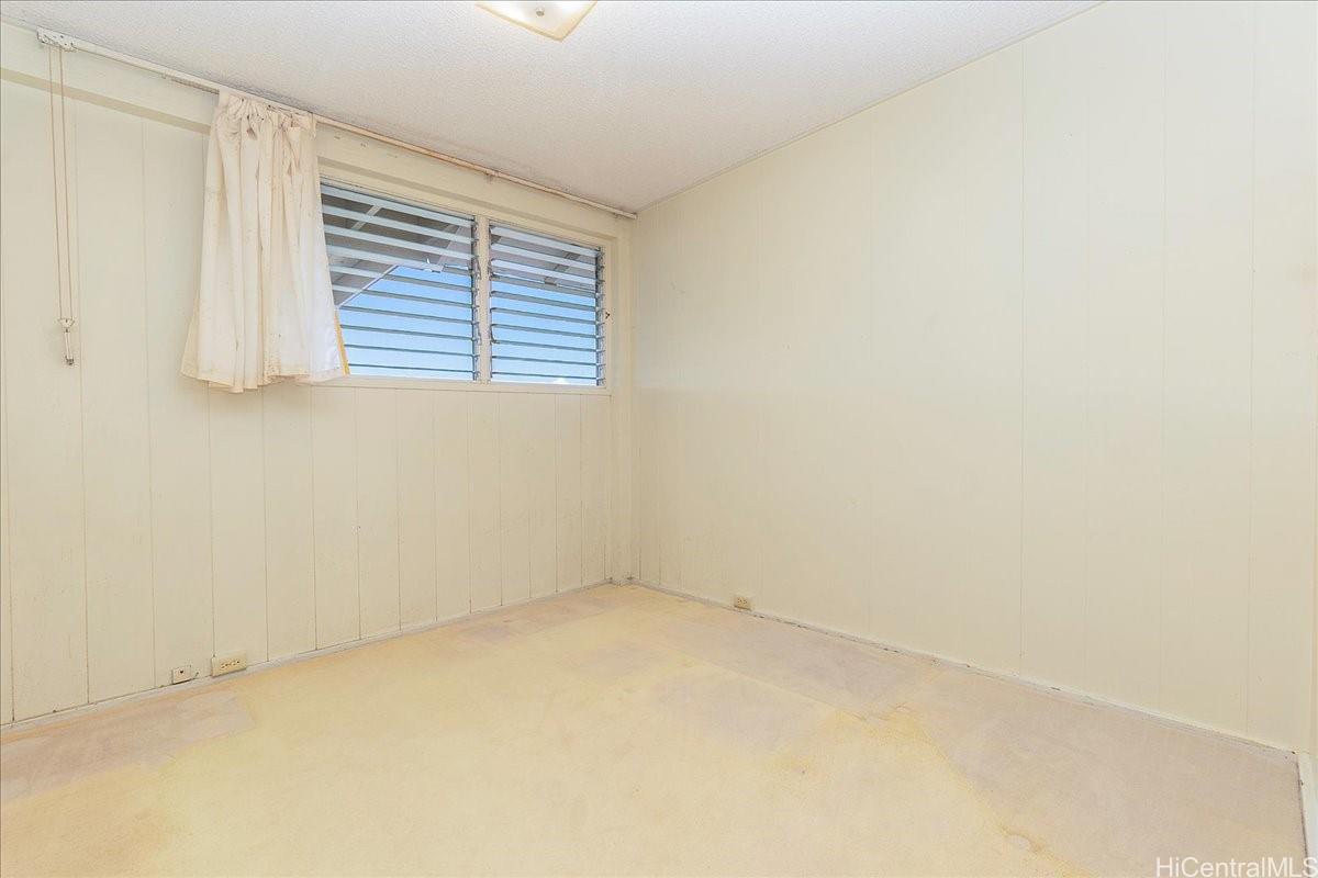 Photo 20 of 23