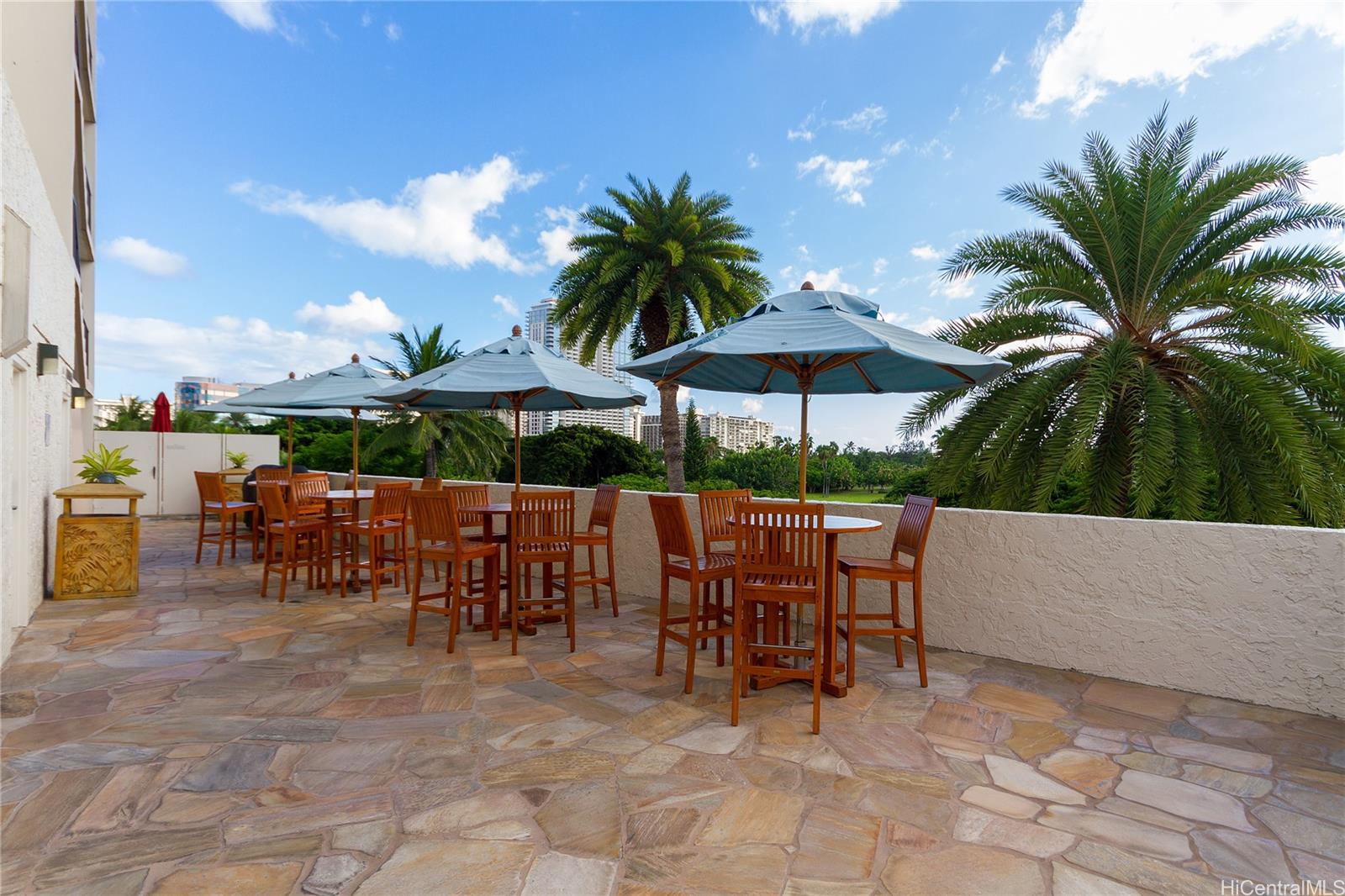 2045 Kalakaua Avenue  Unit 618