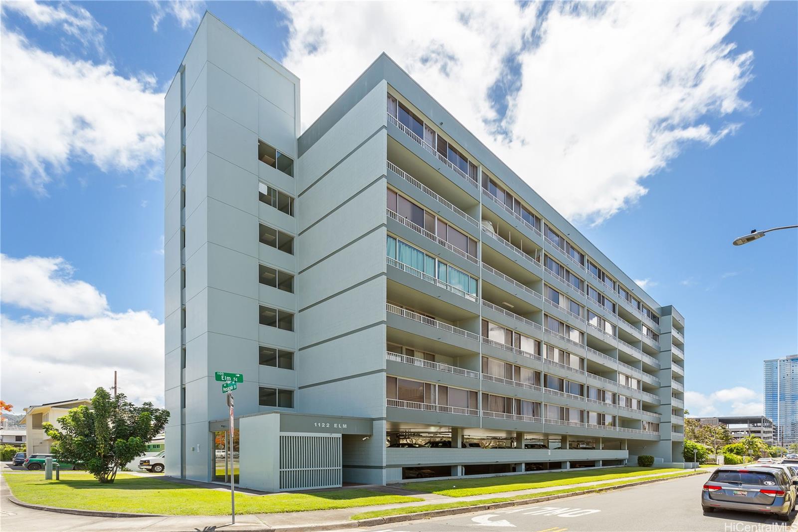 1122 Elm Street  Unit 809