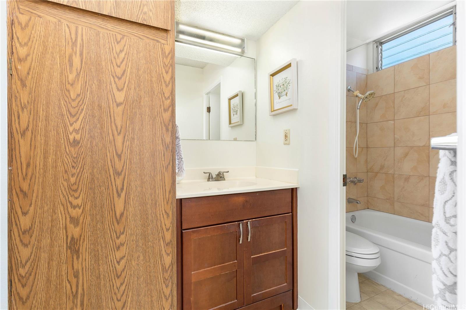 1122 Elm Street  Unit 809