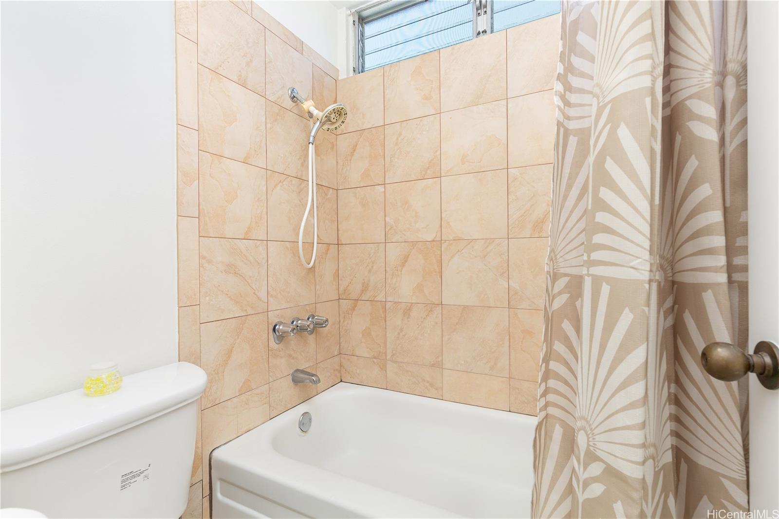 1122 Elm Street  Unit 809