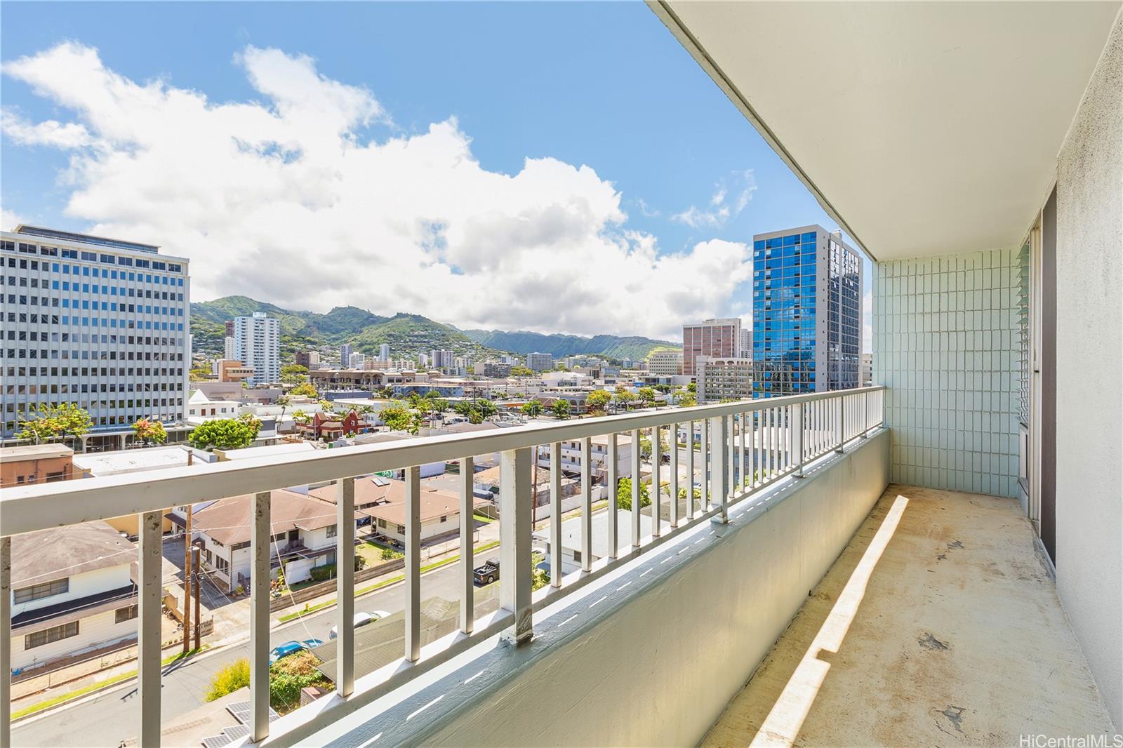 1122 Elm Street  Unit 809