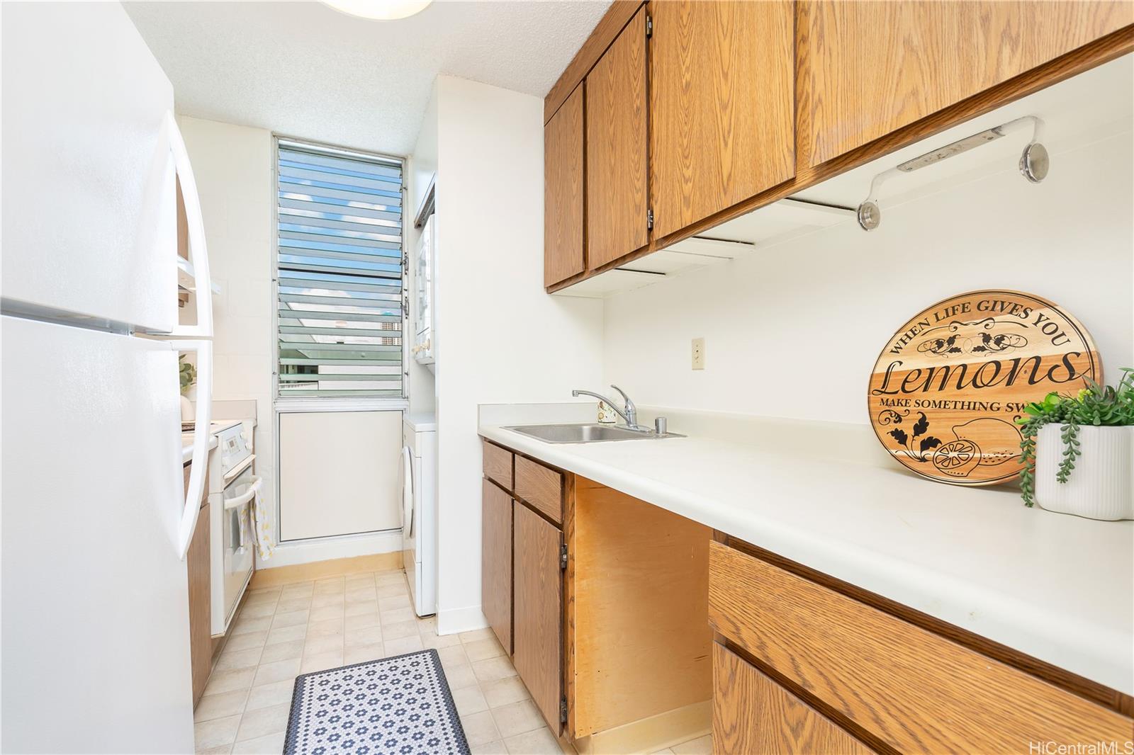 1122 Elm Street  Unit 809