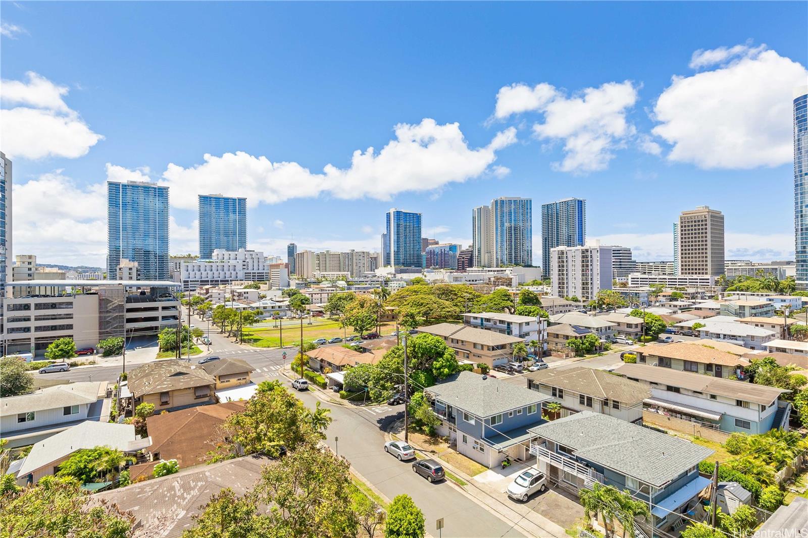 1122 Elm Street  Unit 809