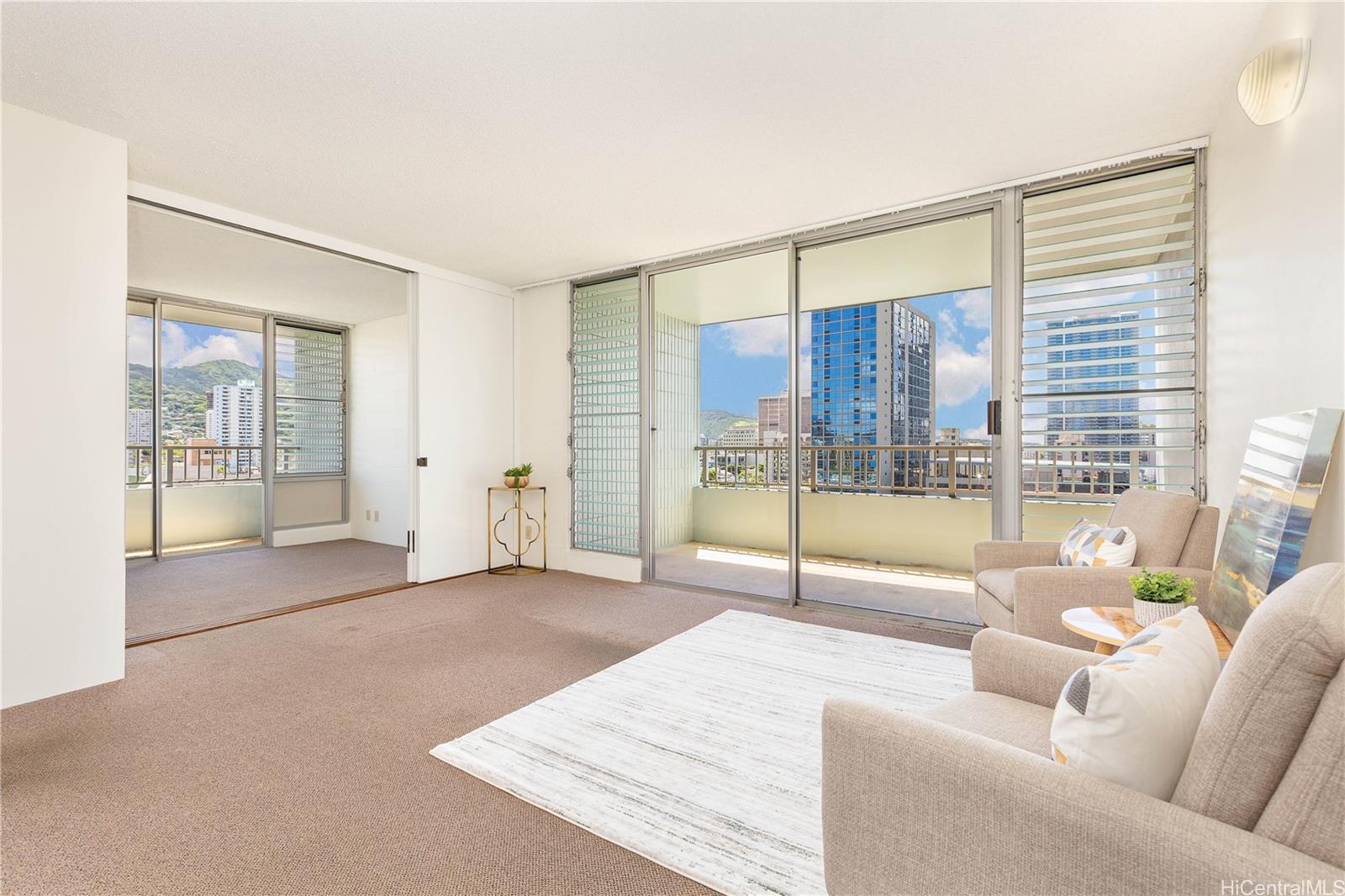 1122 Elm Street  Unit 809