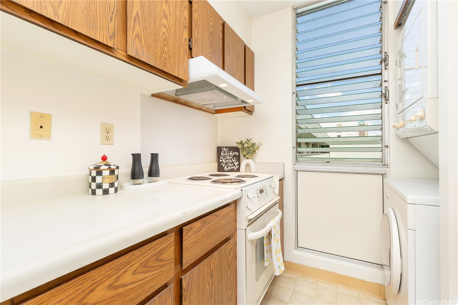 1122 Elm Street  Unit 809