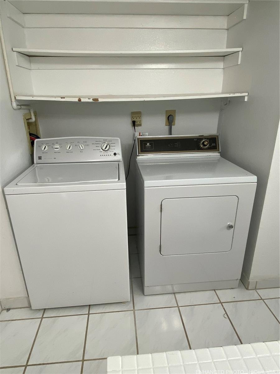 Photo 14 of 25