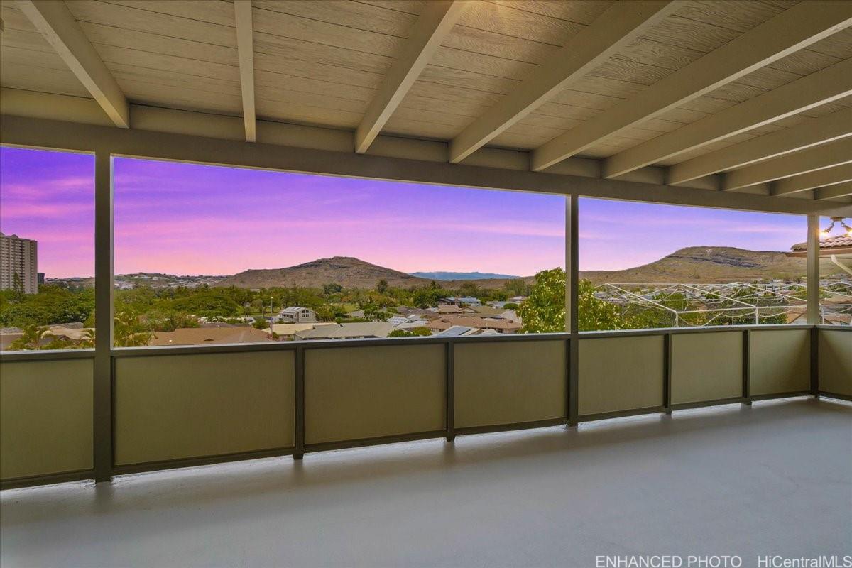 Photo 14 of 25