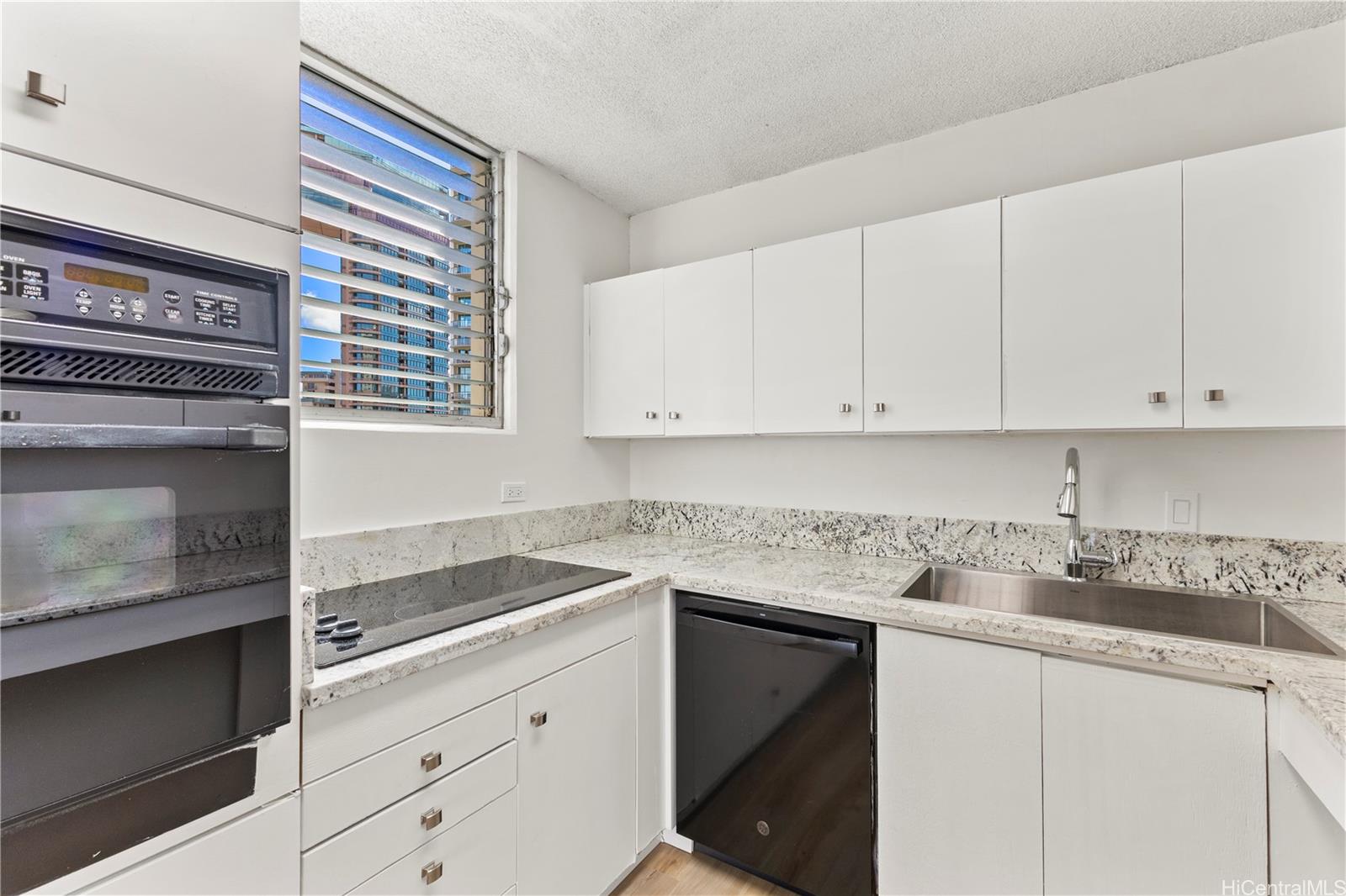 1717 Ala Wai Boulevard  Unit 701
