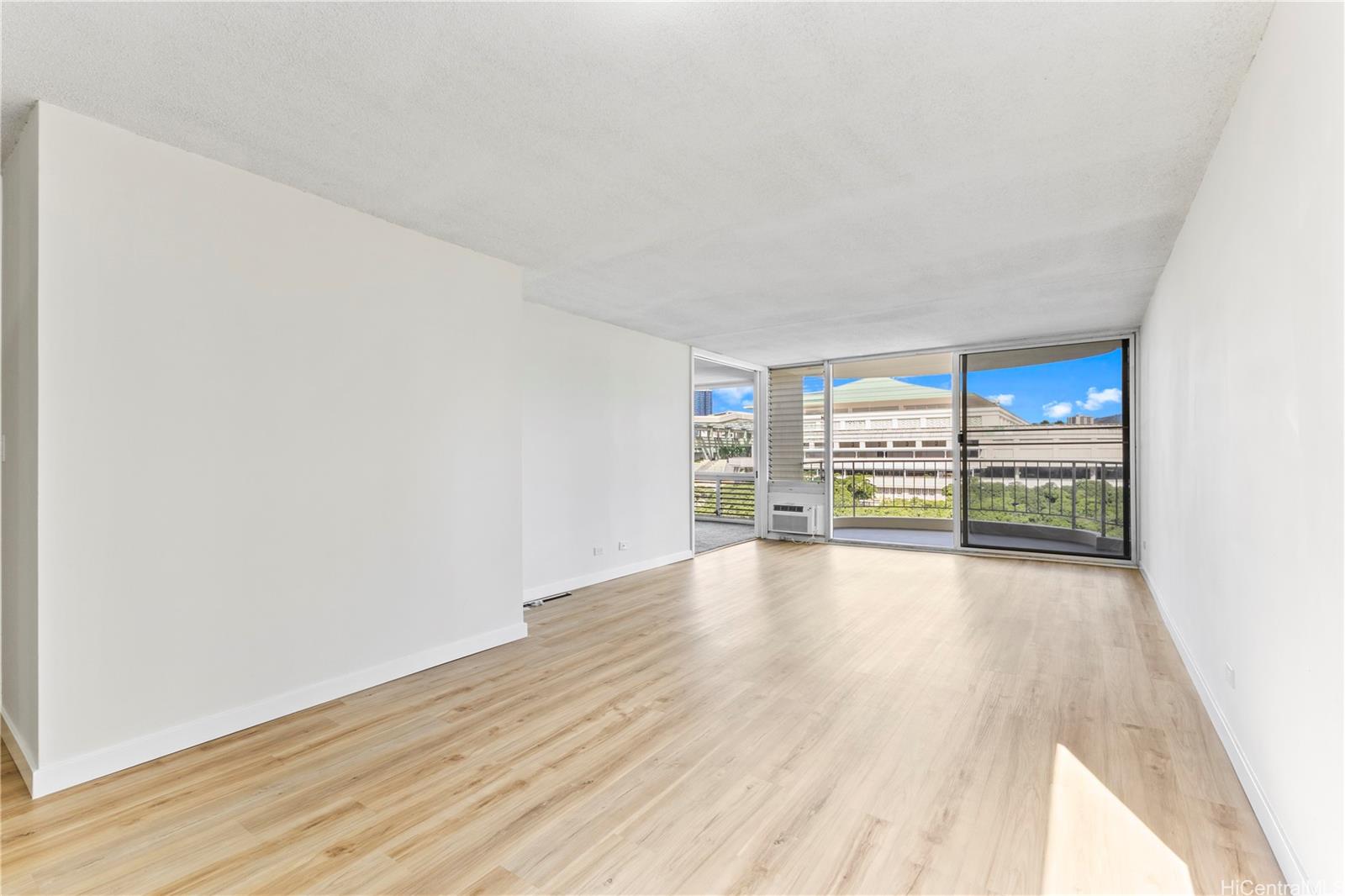 1717 Ala Wai Boulevard  Unit 701