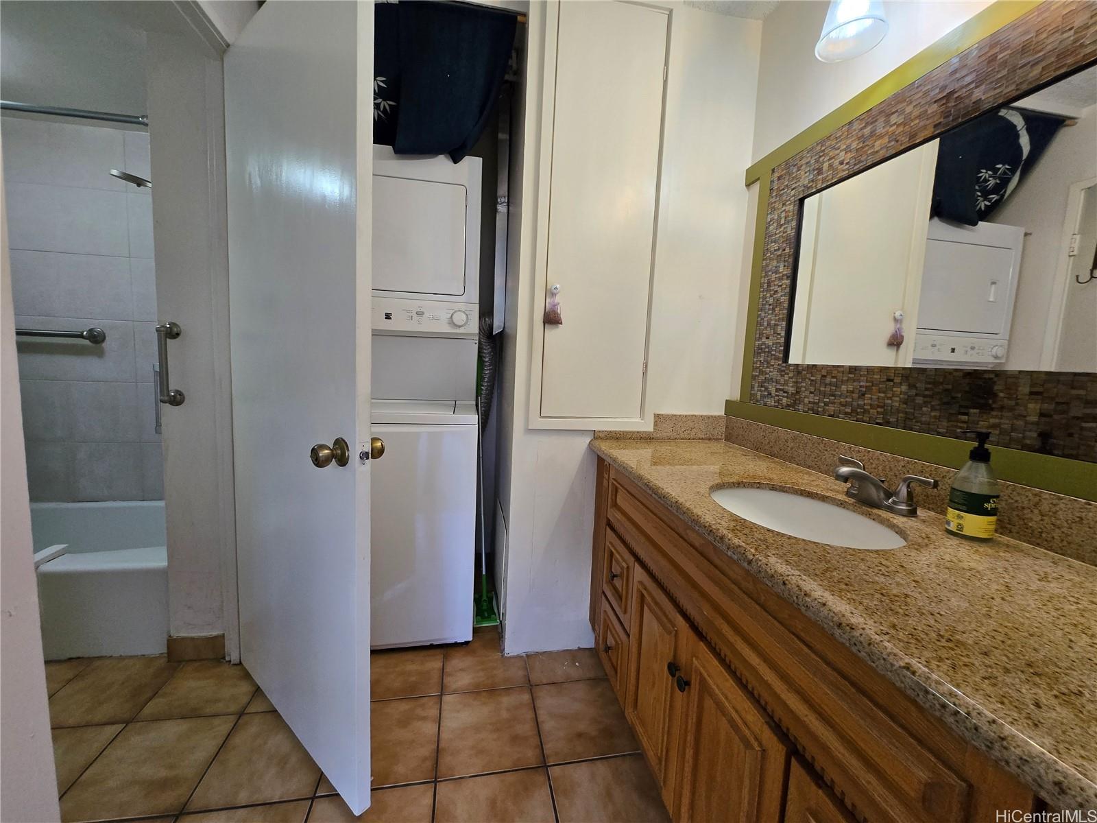 322 Aoloa Street  Unit 208