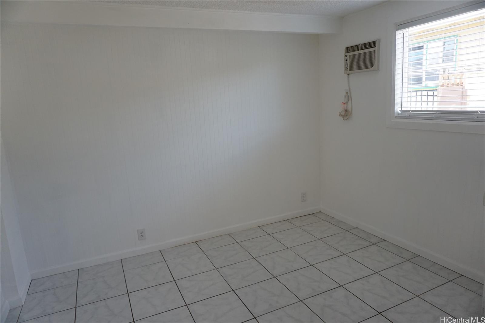 Photo 11 of 22
