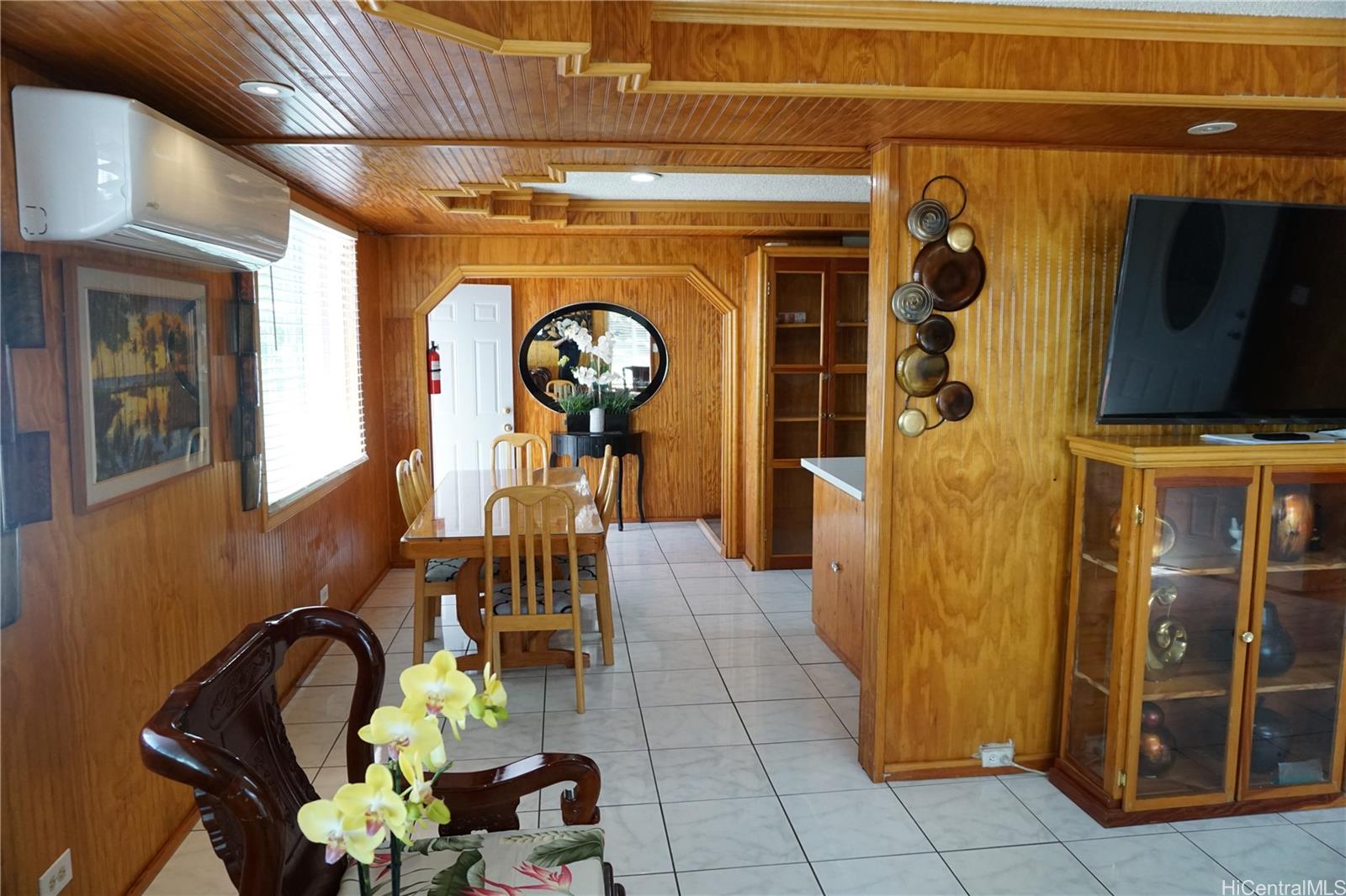 Photo 4 of 22