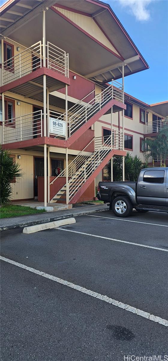 Photo 3 of 5