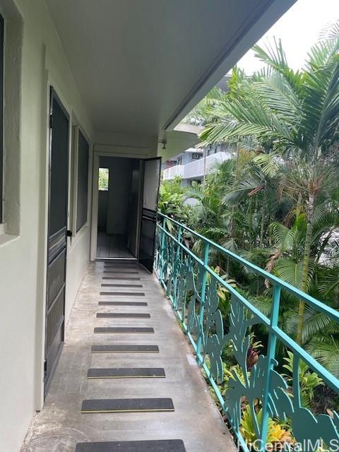 Photo 9 of 23