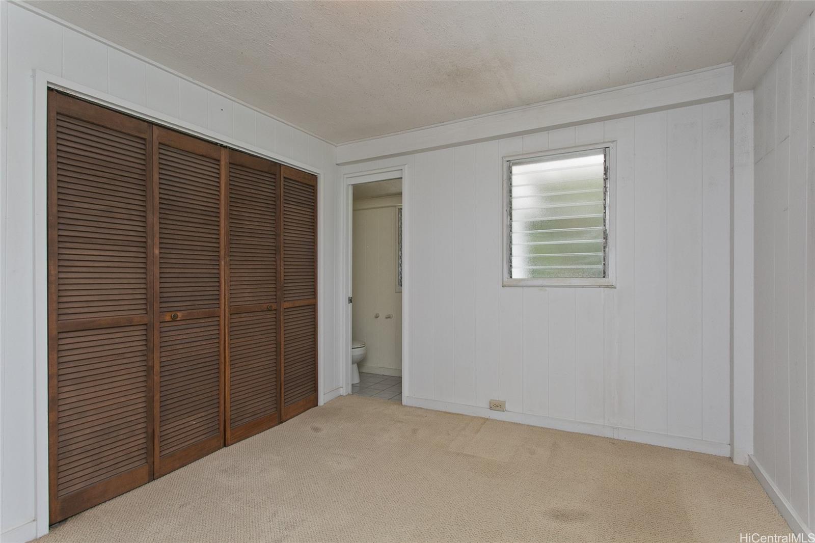 Photo 19 of 24