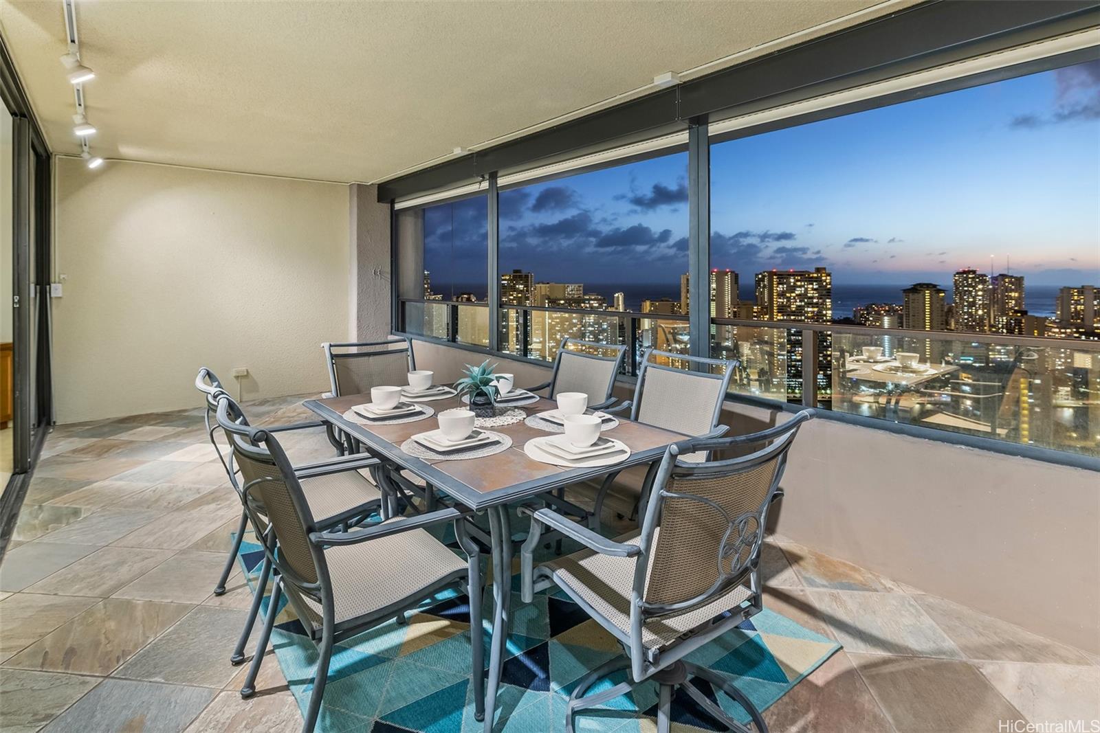 583 Kamoku Street  Unit PH7