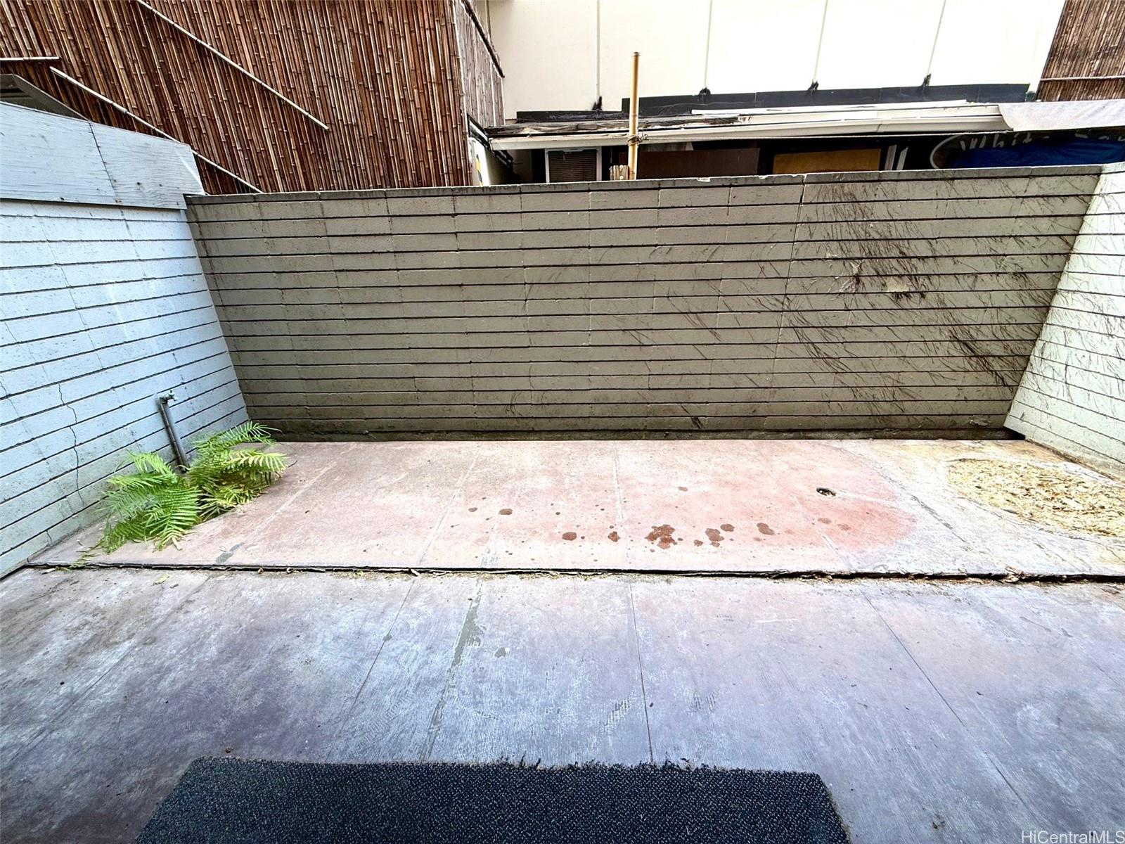 Photo 8 of 15