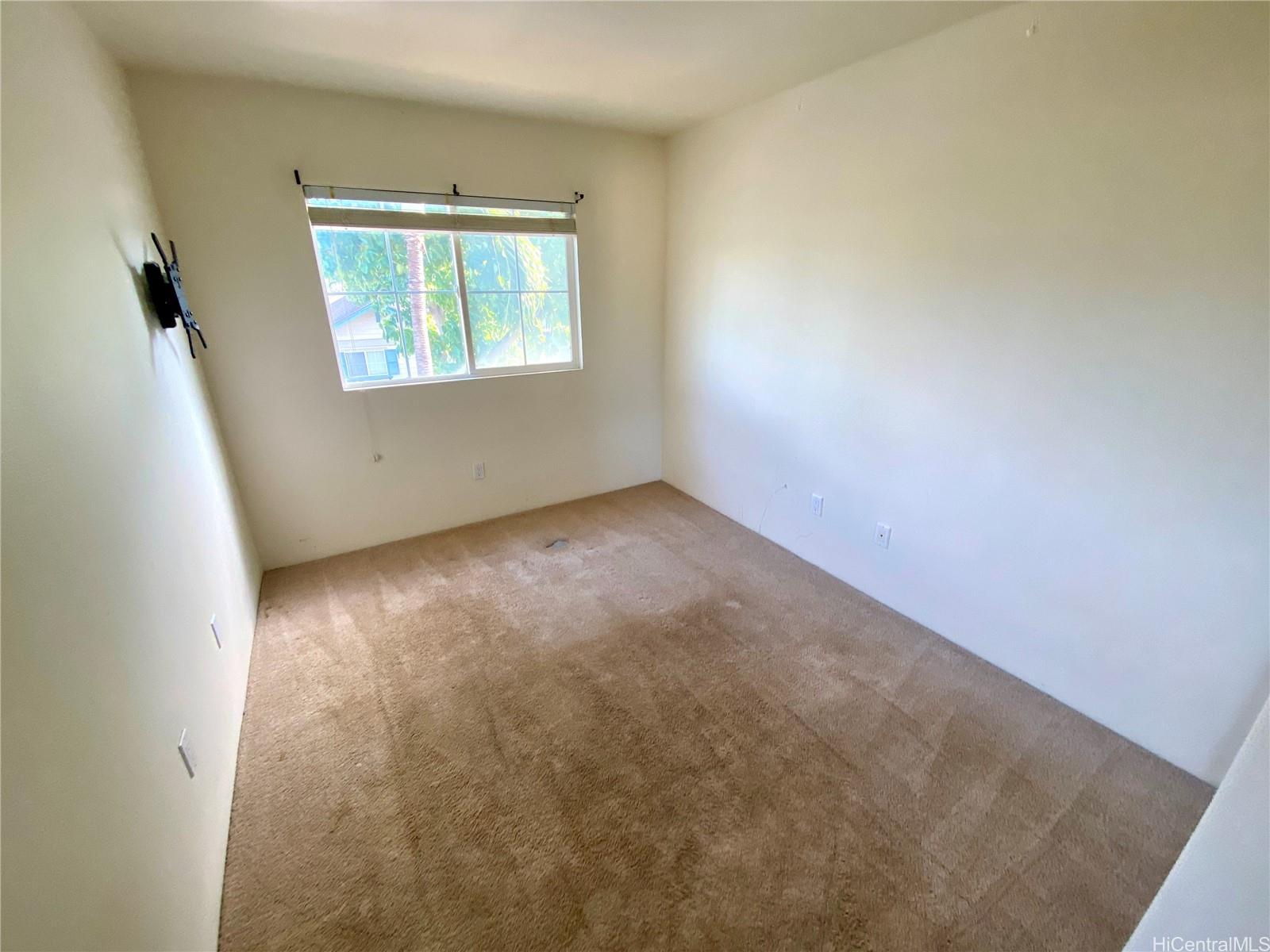Photo 20 of 25